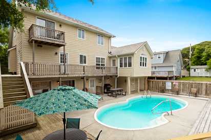 LoblollyPoolside-5-25-22-019