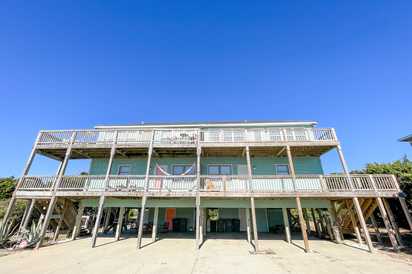 Exterior (3)